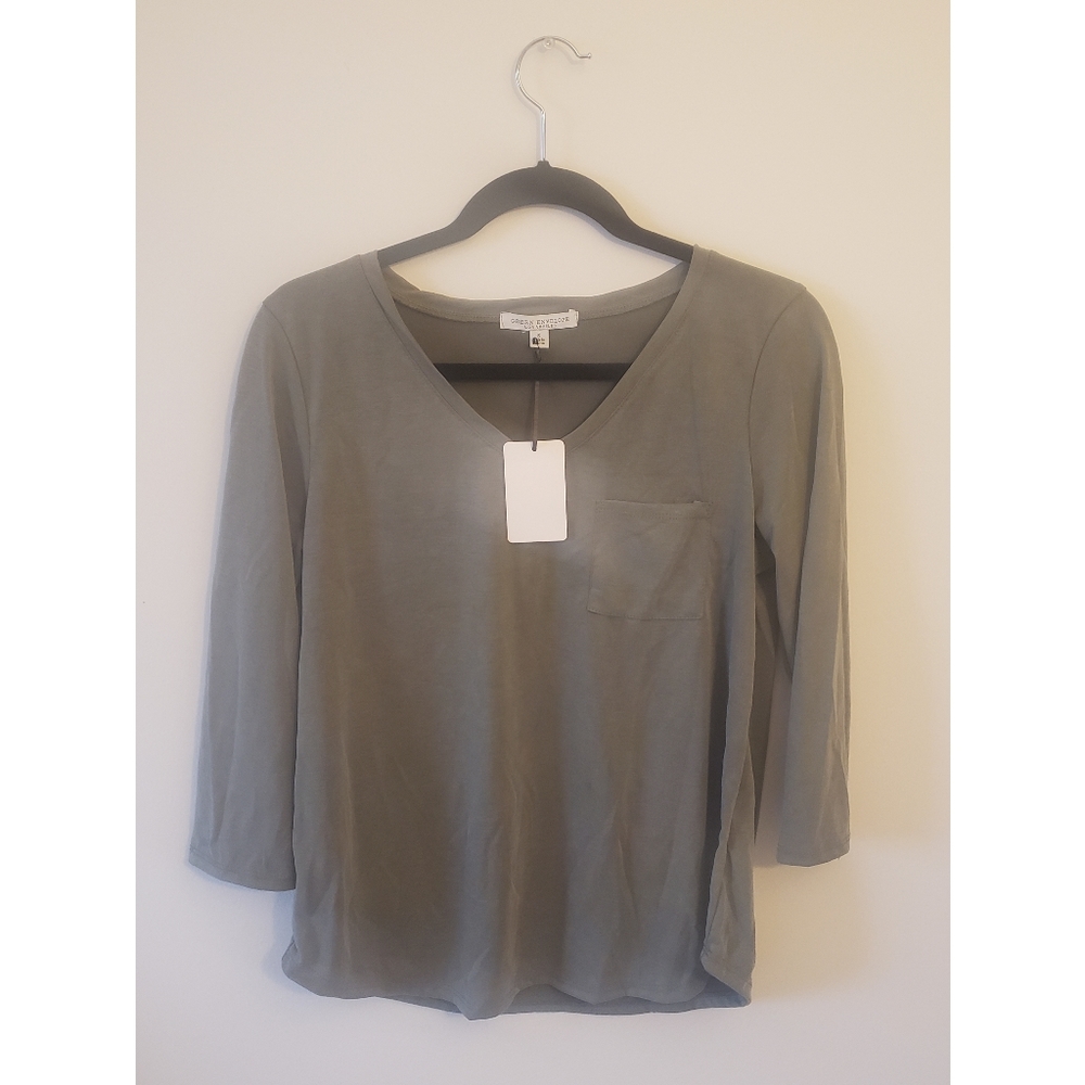 BRAND NEW LONG SLEEVE TOP
